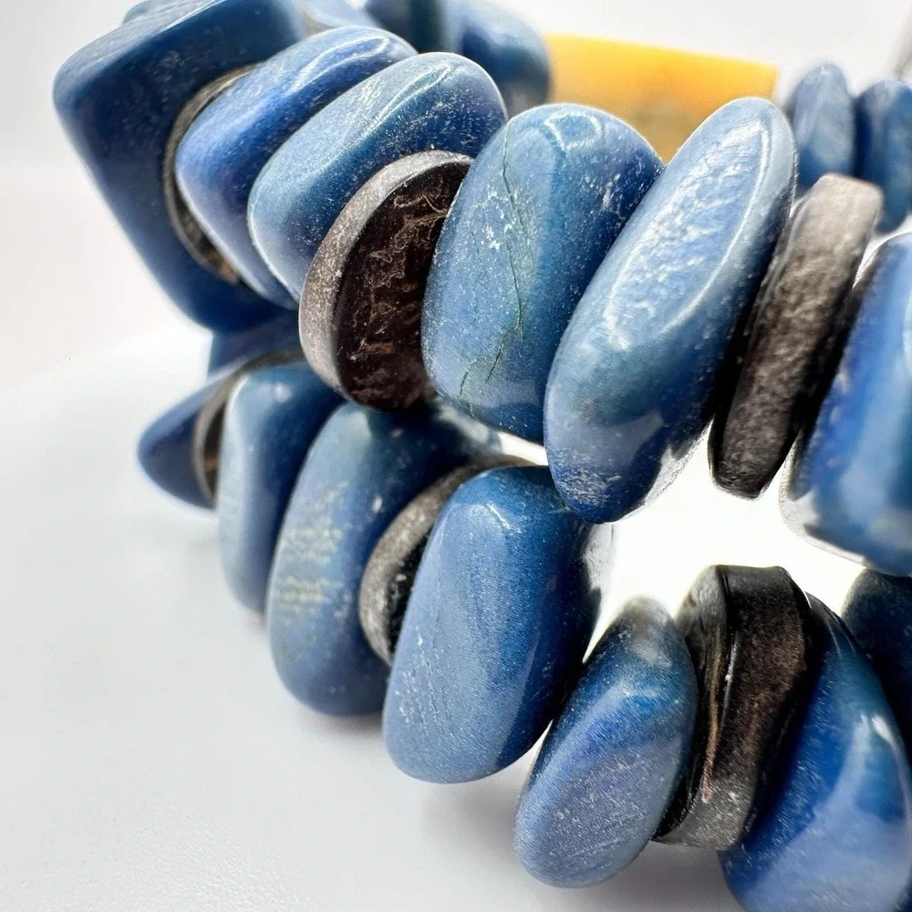 Vintage 90s Cream Floral‎ Wooden Boho Blue Stone Stretch Bracelet Chunky Jewelry